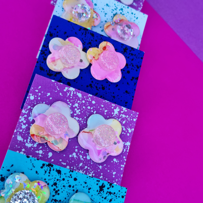 PASTELL CONFETTI STUDS